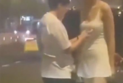 脱衣视频,揭秘脱衣视频背后的真相与反思