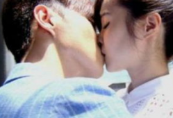女女接吻视频,女女接吻视频中的温馨与感动